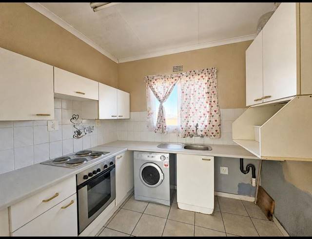 2 BEDROOM APARTMENT FOR SALE IN EDEN GLEN